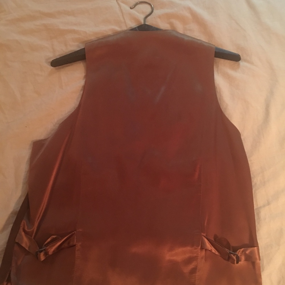 Vest - Picture 2 of 2